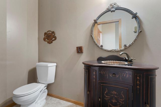 18067 Judicial Way S, Lakeville, MN 55044