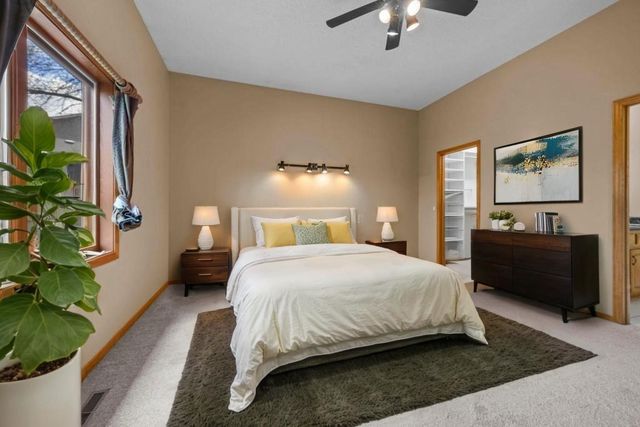 18067 Judicial Way S, Lakeville, MN 55044