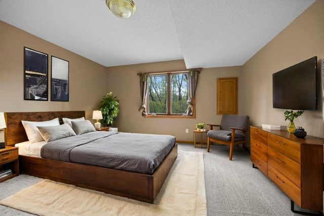 18067 Judicial Way S, Lakeville, MN 55044
