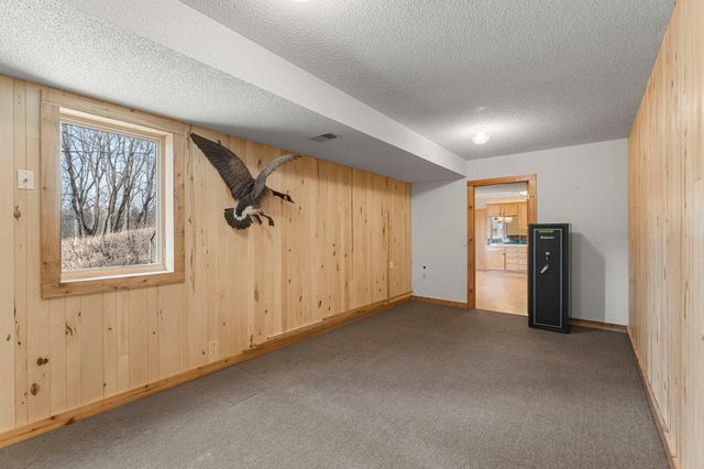 18067 Judicial Way S, Lakeville, MN 55044