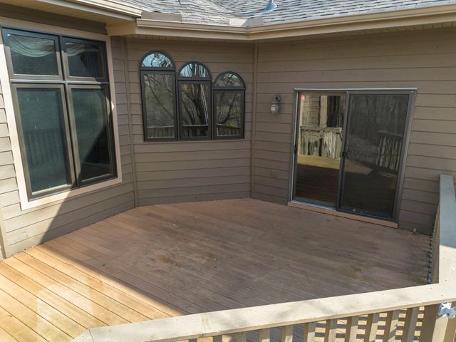 18067 Judicial Way S, Lakeville, MN 55044