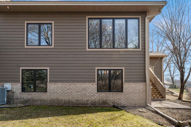 18067 Judicial Way S, Lakeville, MN 55044