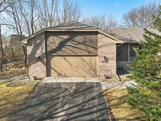 18067 Judicial Way S, Lakeville, MN 55044