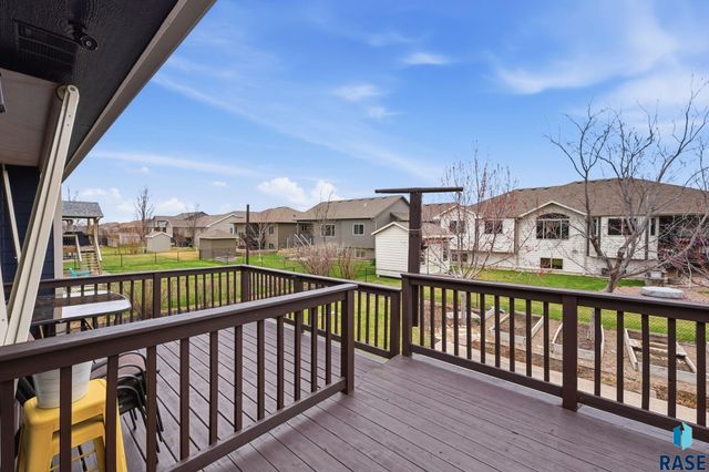 1905 S Shaw Ave Avenue, Sioux Falls, SD 57106