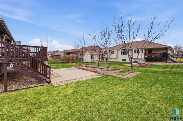 1905 S Shaw Ave Avenue, Sioux Falls, SD 57106