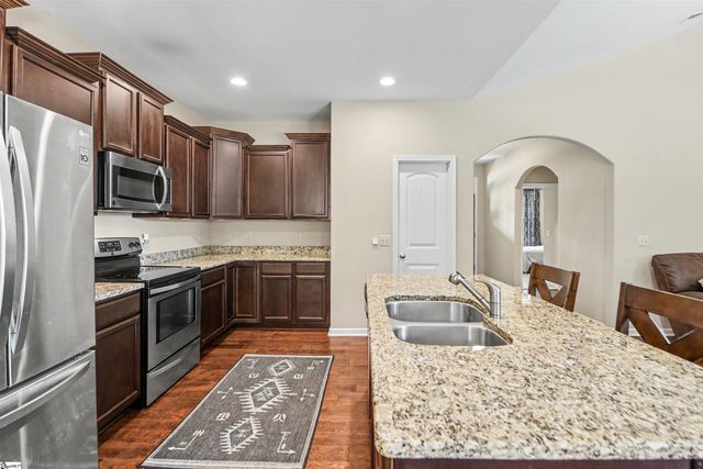 119 Colewood Place, Simpsonville, SC 29681