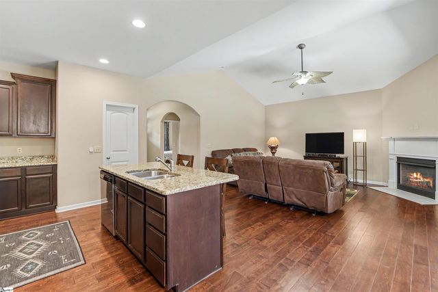 119 Colewood Place, Simpsonville, SC 29681