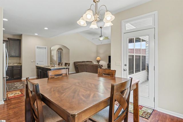119 Colewood Place, Simpsonville, SC 29681