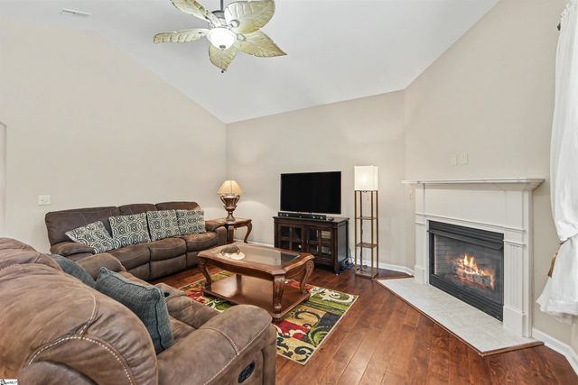 119 Colewood Place, Simpsonville, SC 29681