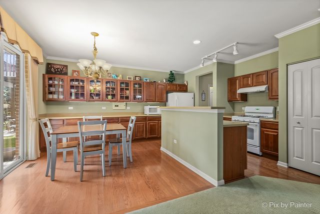 1028 DRAPER Road, Mchenry, IL 60050