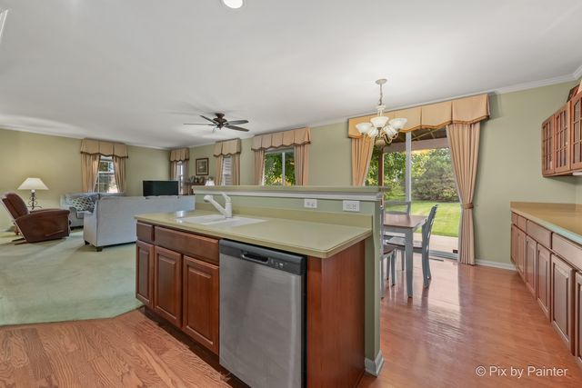 1028 DRAPER Road, Mchenry, IL 60050