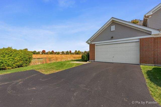 1028 DRAPER Road, Mchenry, IL 60050