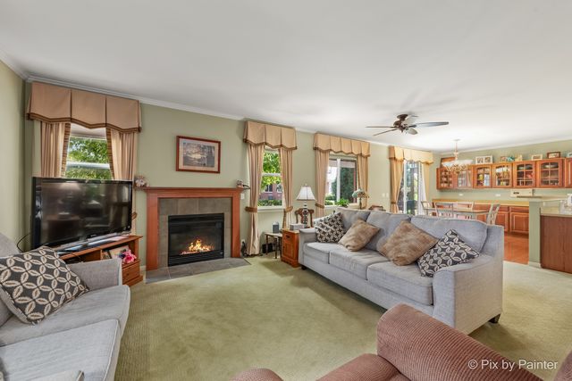 1028 DRAPER Road, Mchenry, IL 60050