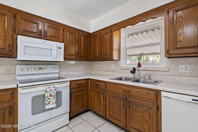 1005 HIBERNIA FOREST Drive, Fleming Island, FL 32003