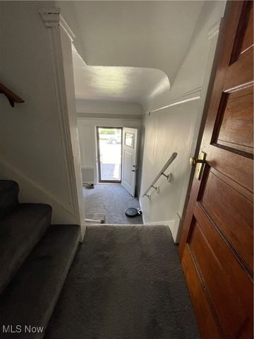 1500 Lauderdale Avenue, Lakewood, OH 44107