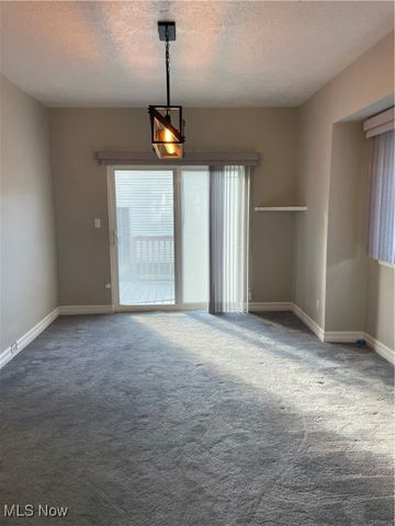 1500 Lauderdale Avenue, Lakewood, OH 44107