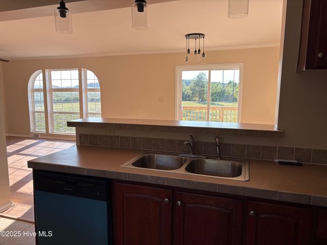 419 Shadneck Road, Elizabeth City, NC 27909