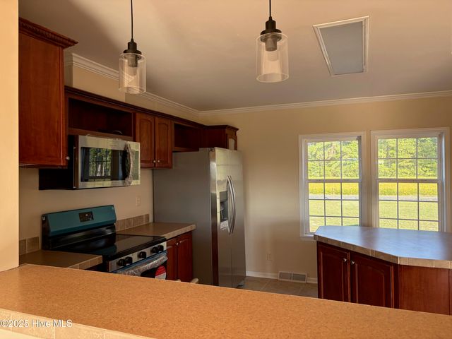 419 Shadneck Road, Elizabeth City, NC 27909