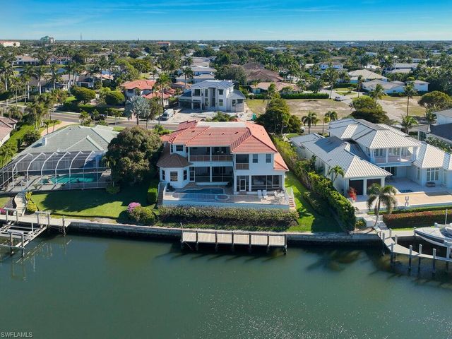 4419 Crayton RD, Naples, FL 34103