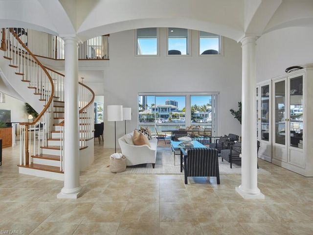 4419 Crayton RD, Naples, FL 34103