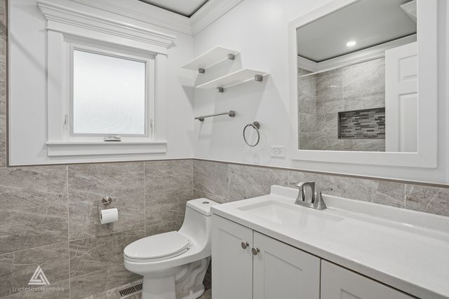 3644 Scott Street, Franklin Park, IL 60131