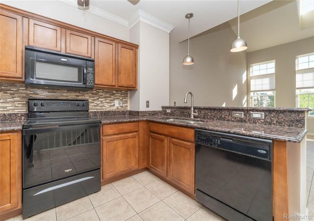 5143 Parsley Drive, Shelby Charter Township, MI 48316