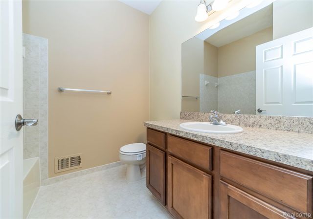 5143 Parsley Drive, Shelby Charter Township, MI 48316