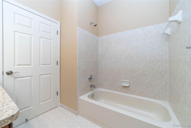 5143 Parsley Drive, Shelby Charter Township, MI 48316