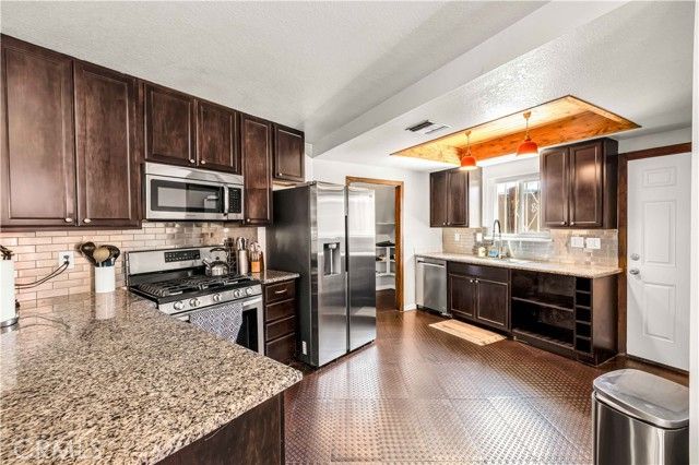 6888 Sunnyhill Road, Joshua Tree, CA 92252