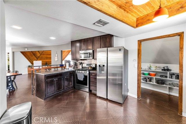 6888 Sunnyhill Road, Joshua Tree, CA 92252