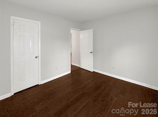 5933 Ruth Drive, Charlotte, NC 28215