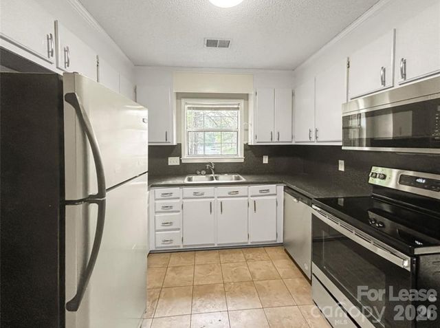 5933 Ruth Drive, Charlotte, NC 28215