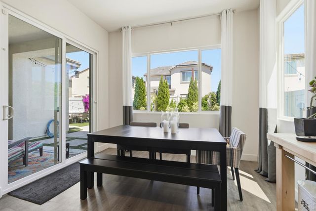 10337 Dynamic Way, Elk Grove, CA 95757