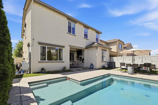 10337 Dynamic Way, Elk Grove, CA 95757