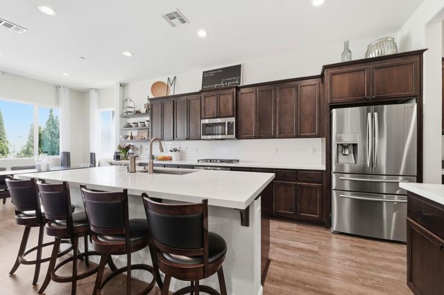 10337 Dynamic Way, Elk Grove, CA 95757
