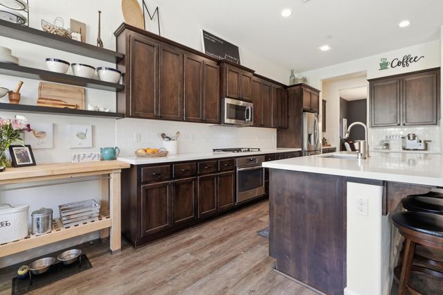 10337 Dynamic Way, Elk Grove, CA 95757