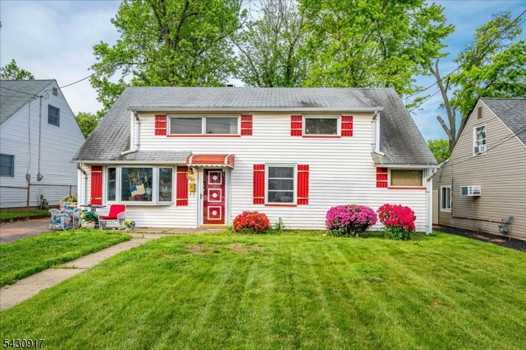 49 S Harrison Ave, Woodbridge Twp., NJ 08830