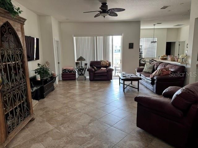 6145 E 41 STREET, Bradenton, FL 34203