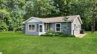 180 E Sanborn Road, Lake City, MI 49651