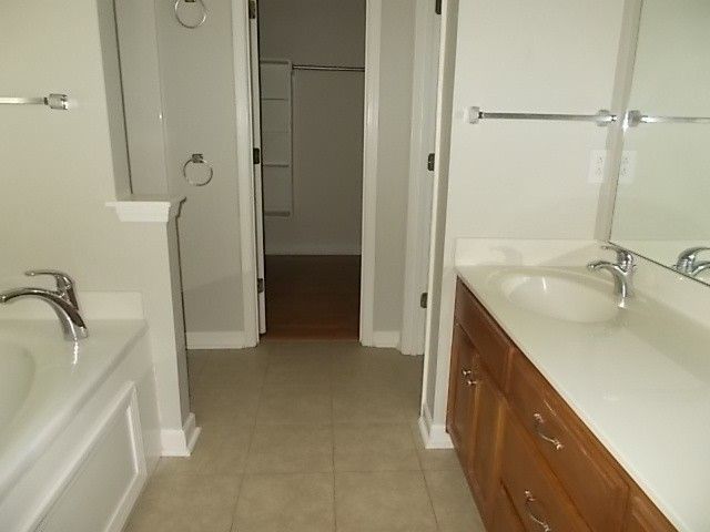 2229 Dewey Dr, Spring Hill, TN 37174