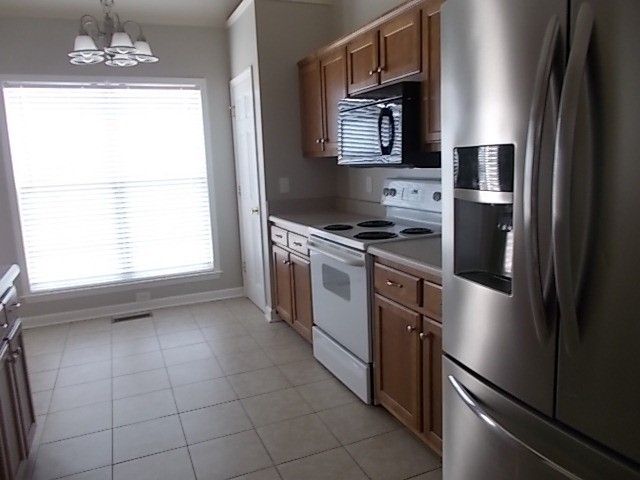 2229 Dewey Dr, Spring Hill, TN 37174