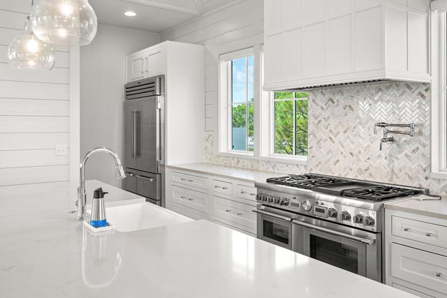 176 Magnolia Street, Santa Rosa Beach, FL 32459