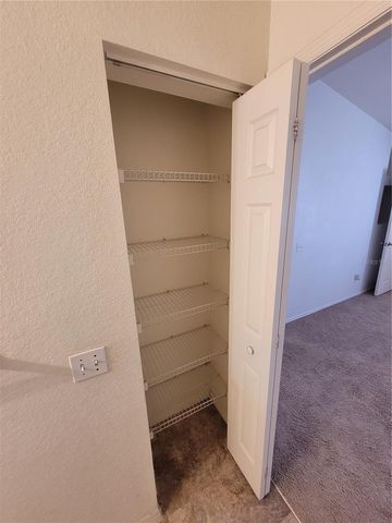 5934 BRICKLEBERRY LANE 204, Zephyrhills, FL 33541