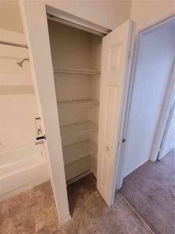 5934 BRICKLEBERRY LANE 204, Zephyrhills, FL 33541