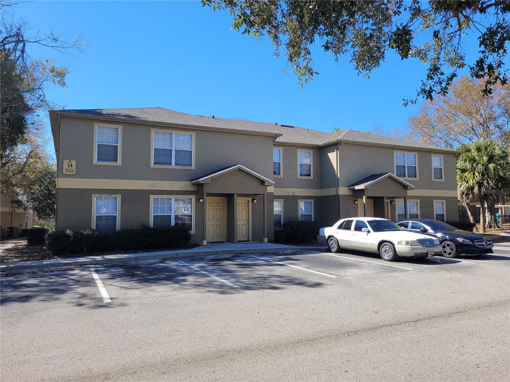 5934 BRICKLEBERRY LANE 204, Zephyrhills, FL 33541