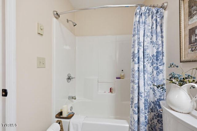 927 West G Street 927, Elizabethton, TN 37643