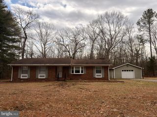 7709 FLIPPO DR, Fredericksburg, VA 22408