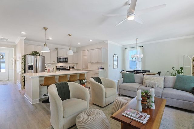 228 Goose Pond Dr., Myrtle Beach, SC 29579