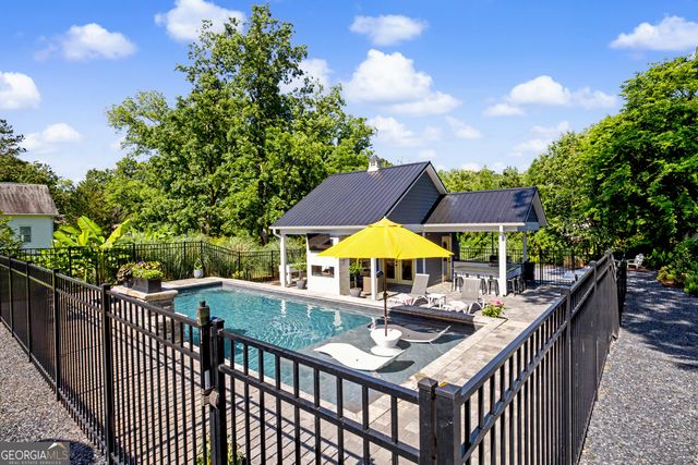 460 Pylant Street, Senoia, GA 30276