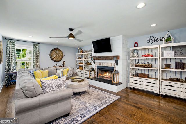 460 Pylant Street, Senoia, GA 30276